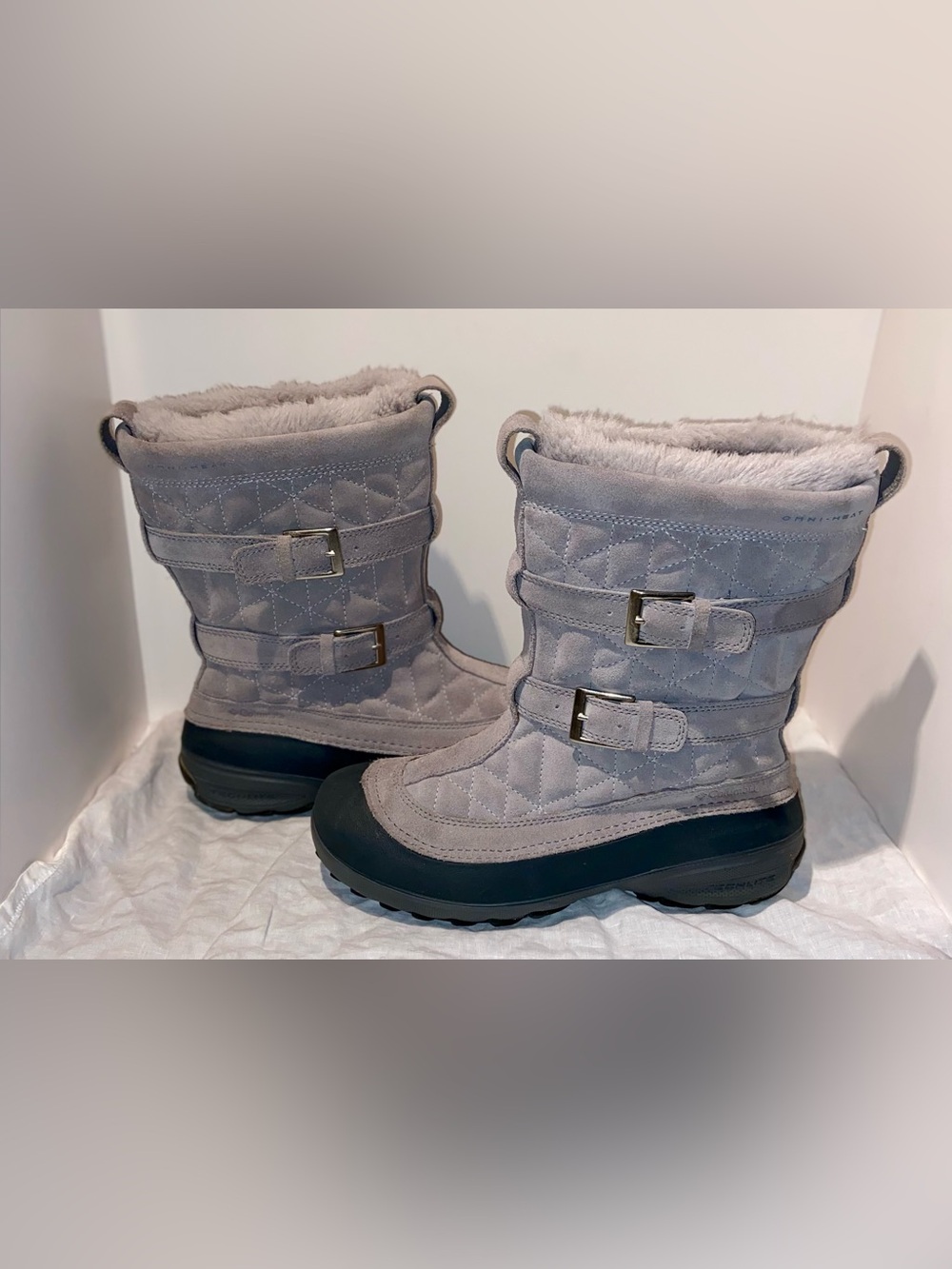 Columbia Flurry II Omni-Heat Pull-On Winter Snow Boots Size 8 - Light Gray